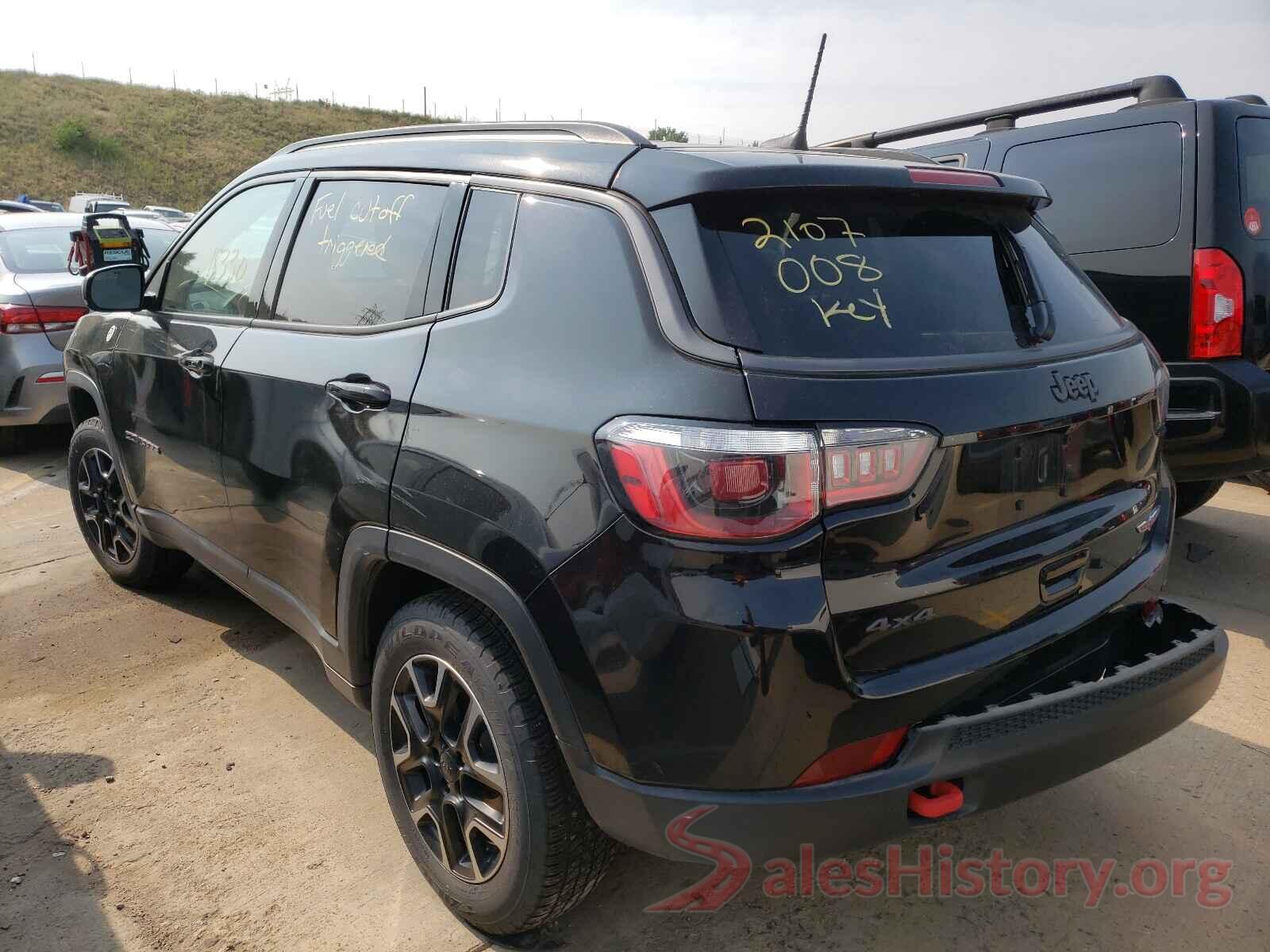 3C4NJDDB9JT501219 2018 JEEP COMPASS