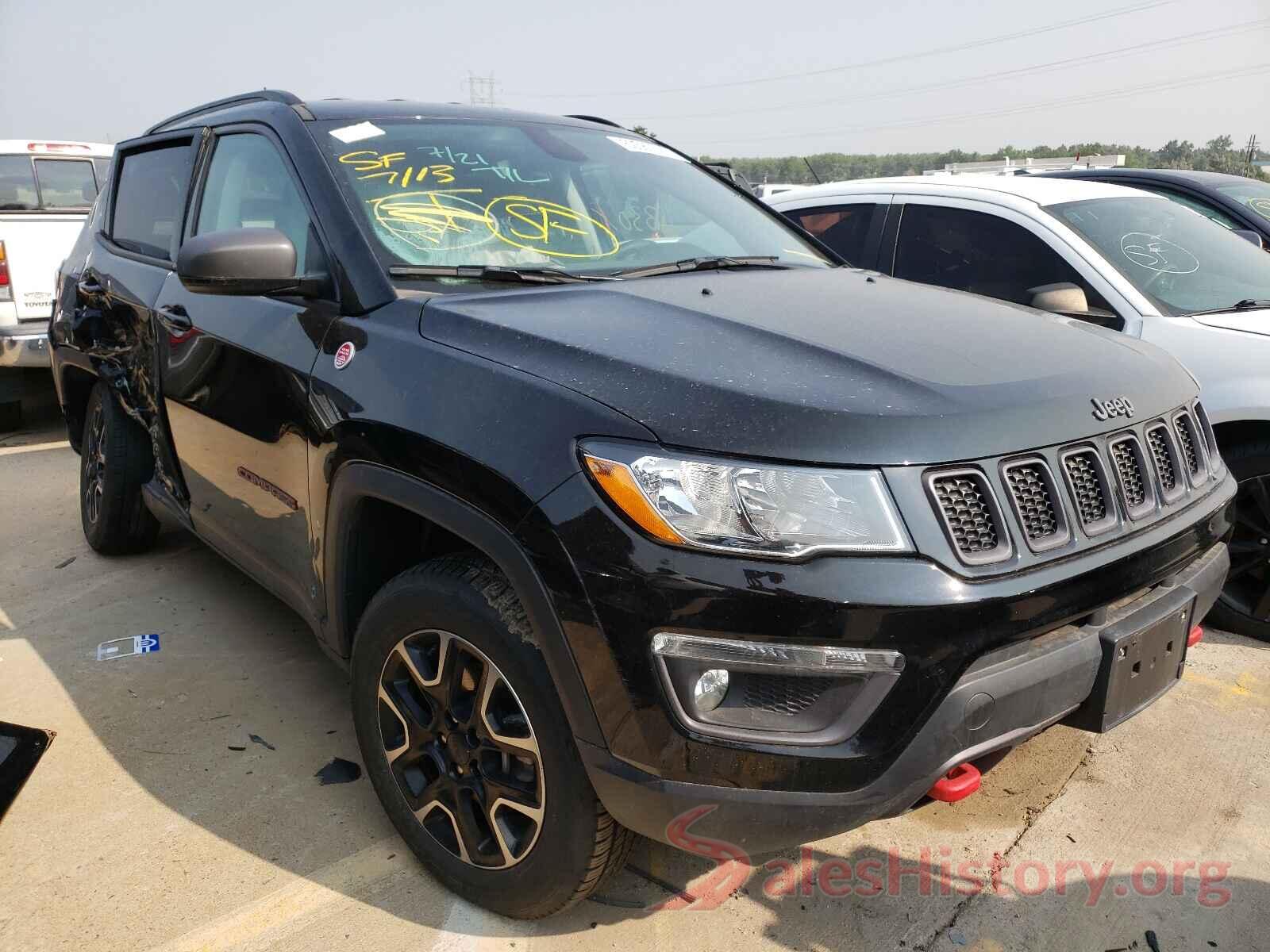 3C4NJDDB9JT501219 2018 JEEP COMPASS