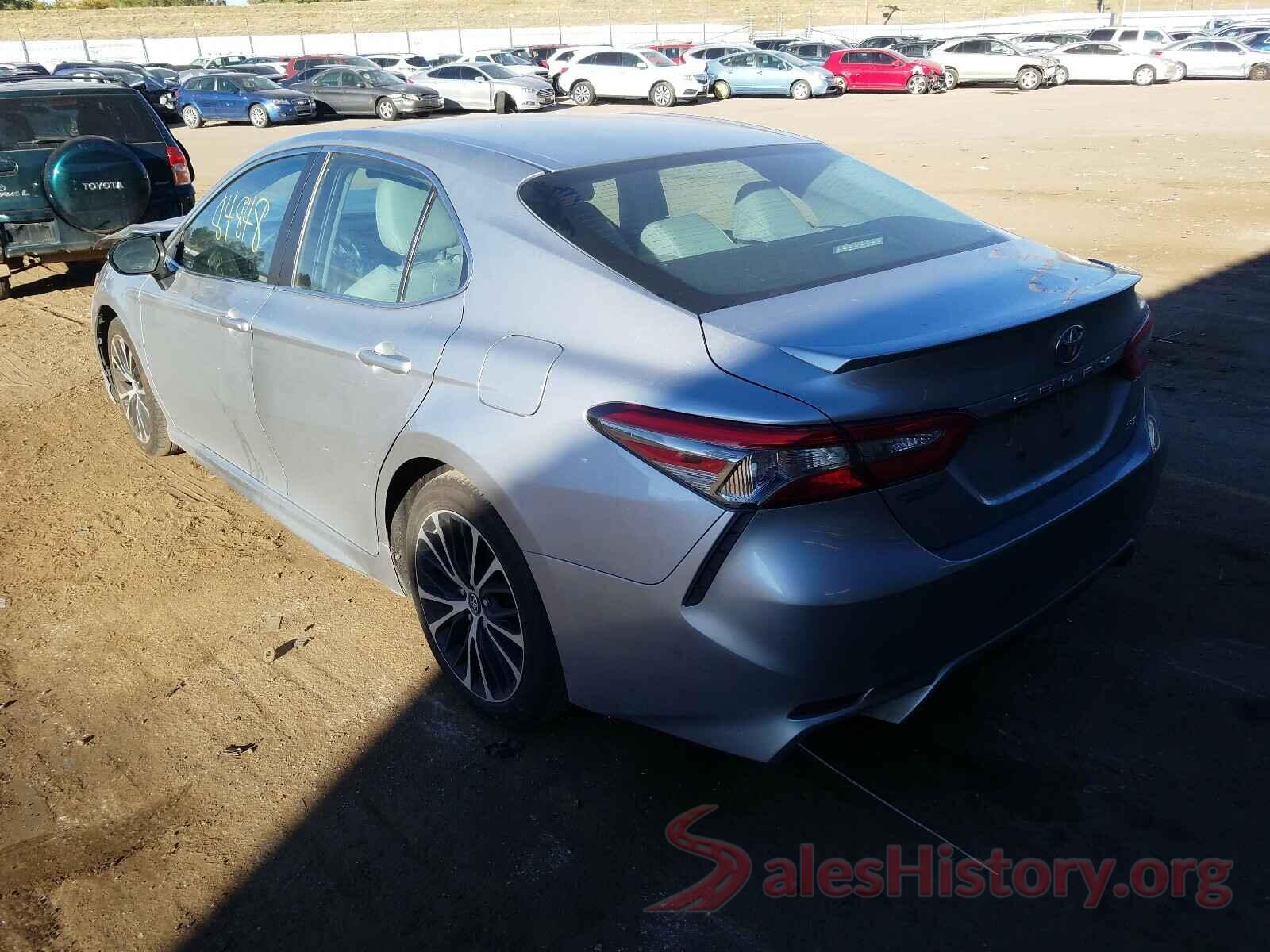 4T1B11HKXJU011840 2018 TOYOTA CAMRY