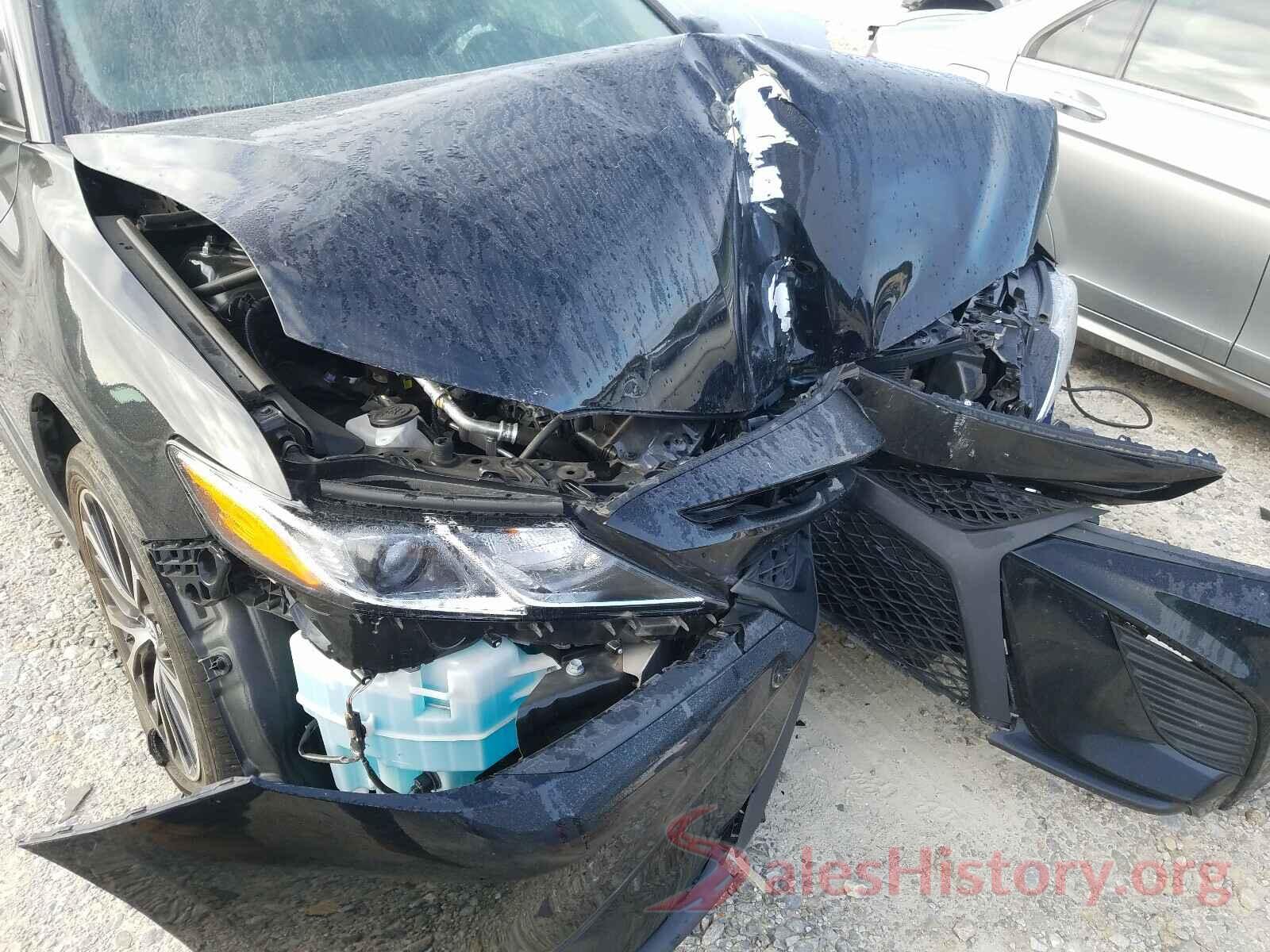 4T1B11HK7JU600795 2018 TOYOTA CAMRY