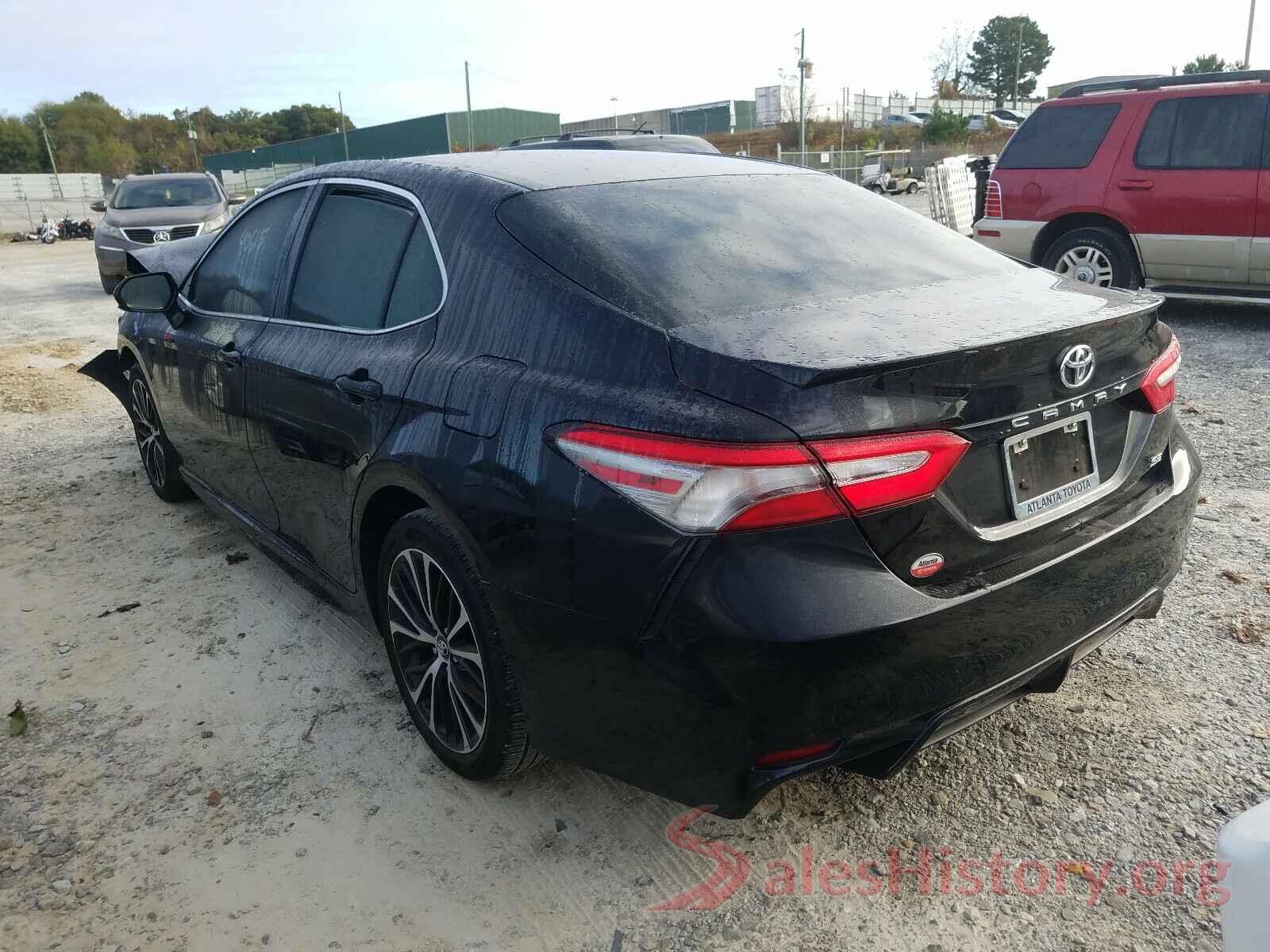 4T1B11HK7JU600795 2018 TOYOTA CAMRY