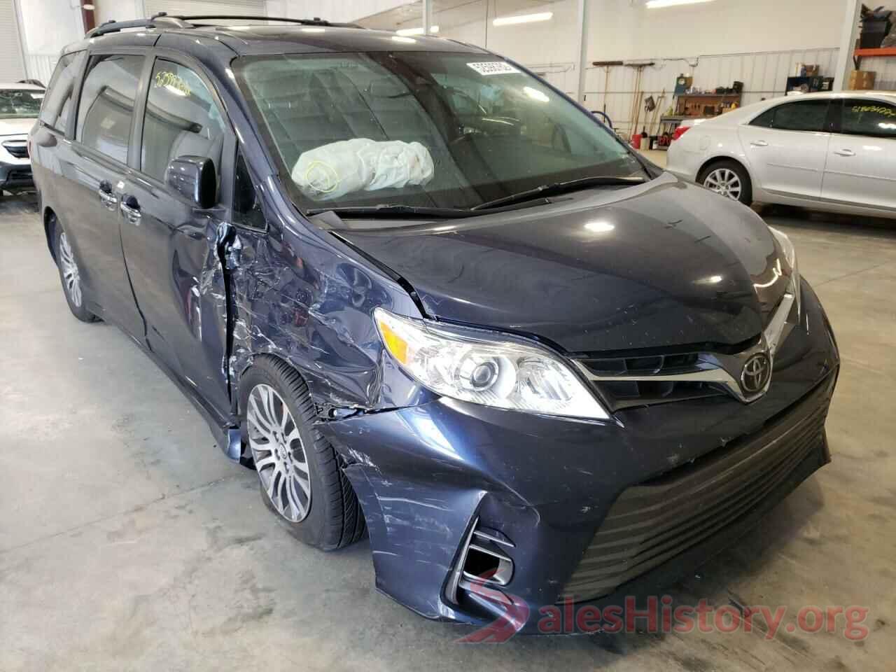 5TDYZ3DC3KS009032 2019 TOYOTA SIENNA