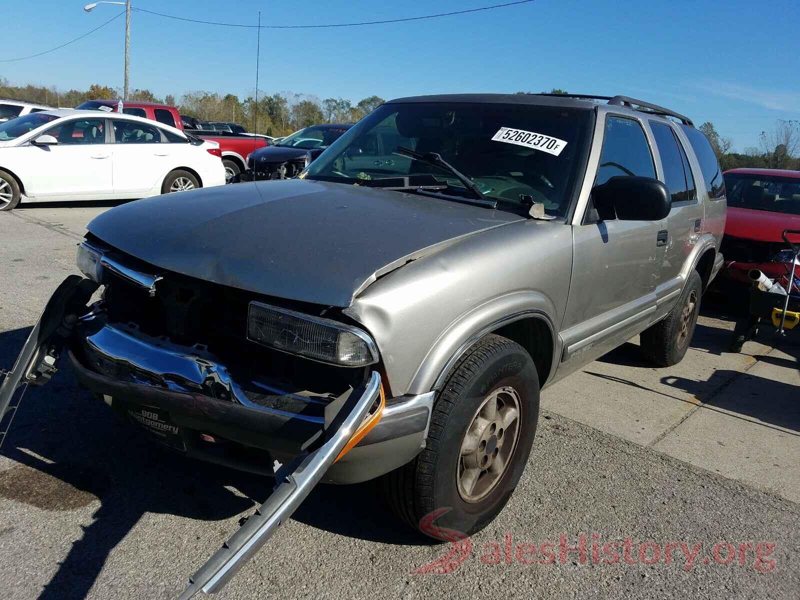 1GNDT13W3W2273436 1998 CHEVROLET BLAZER