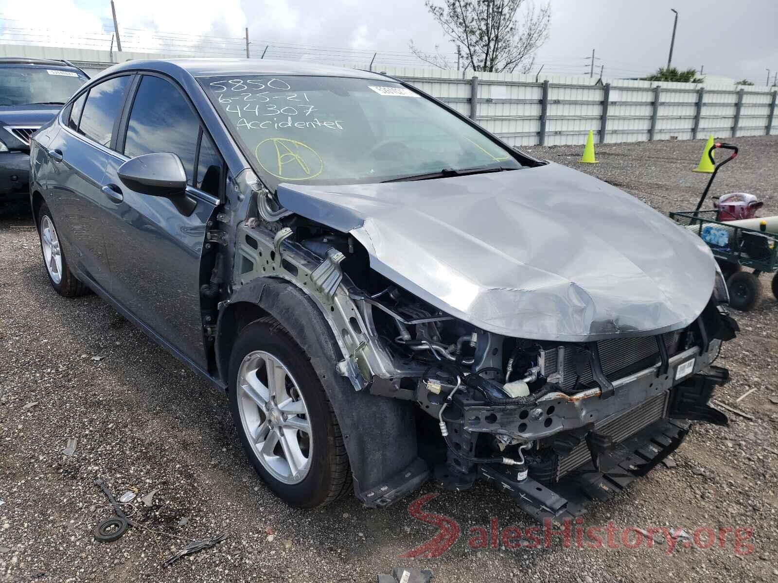 1G1BE5SM5J7115850 2018 CHEVROLET CRUZE