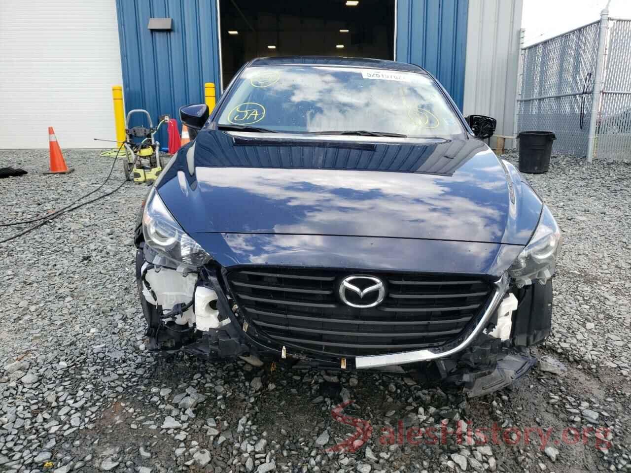 JM1BN1V75J1179329 2018 MAZDA 3