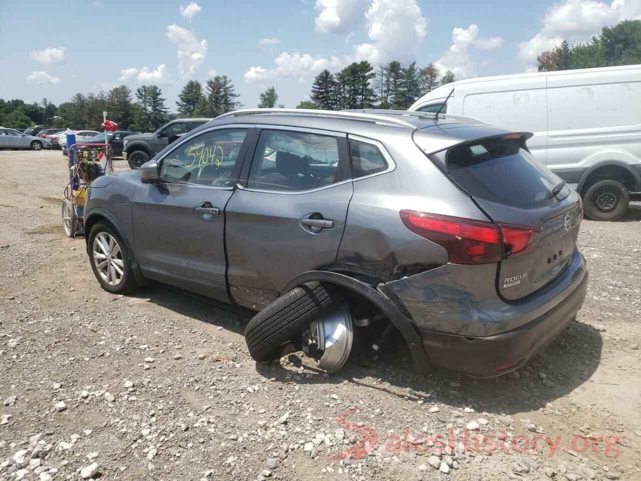 JN1BJ1CR2JW284786 2018 NISSAN ROGUE