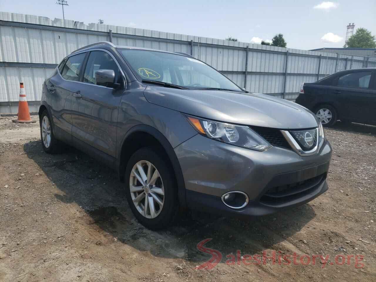 JN1BJ1CR2JW284786 2018 NISSAN ROGUE