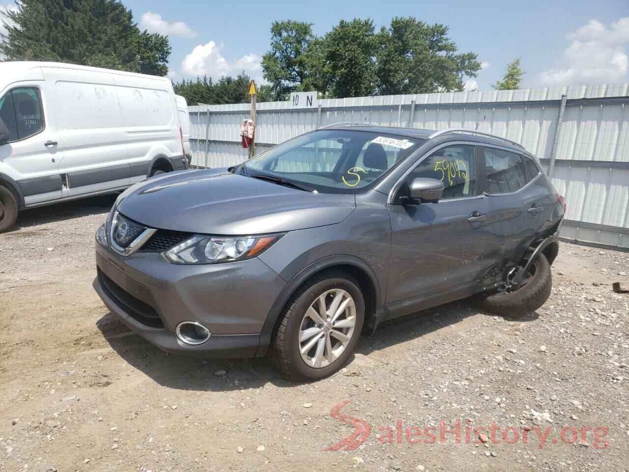 JN1BJ1CR2JW284786 2018 NISSAN ROGUE