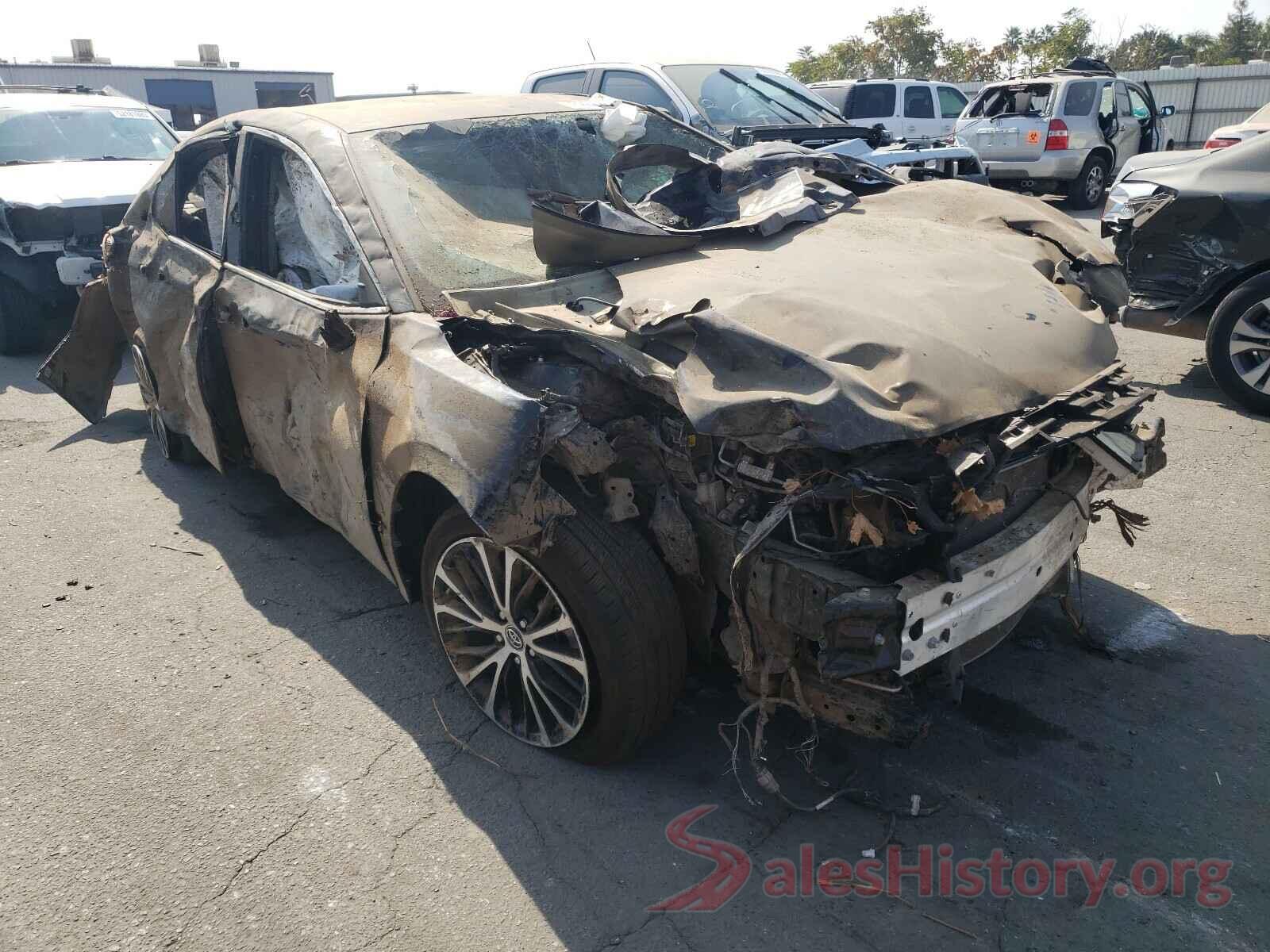 4T1B11HK6KU725546 2019 TOYOTA CAMRY