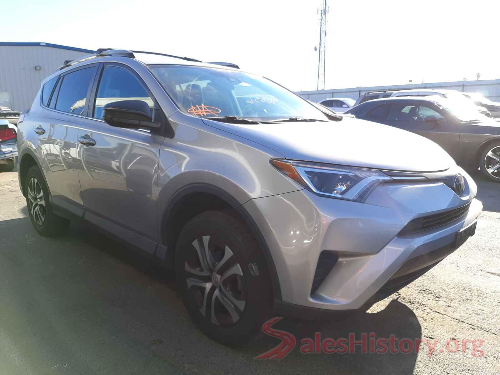 2T3ZFREV2HW330387 2017 TOYOTA RAV4