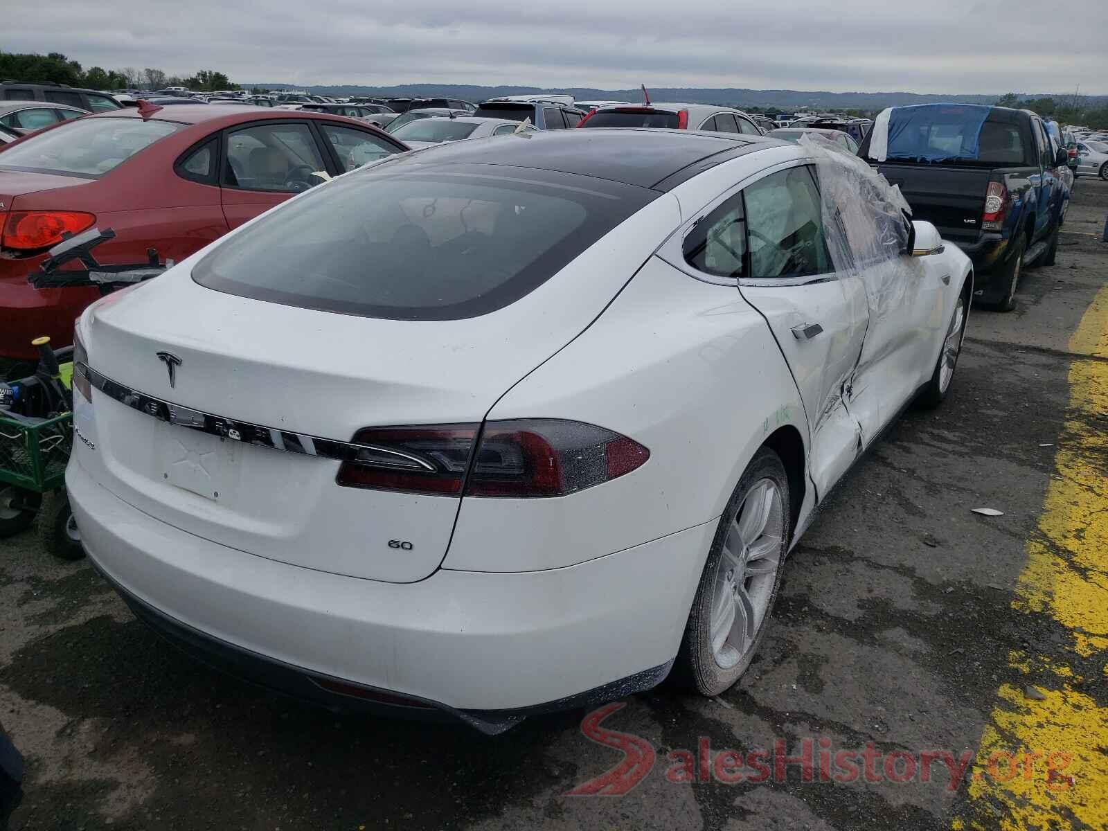 5YJSA1AG8DFP09225 2013 TESLA MODEL S