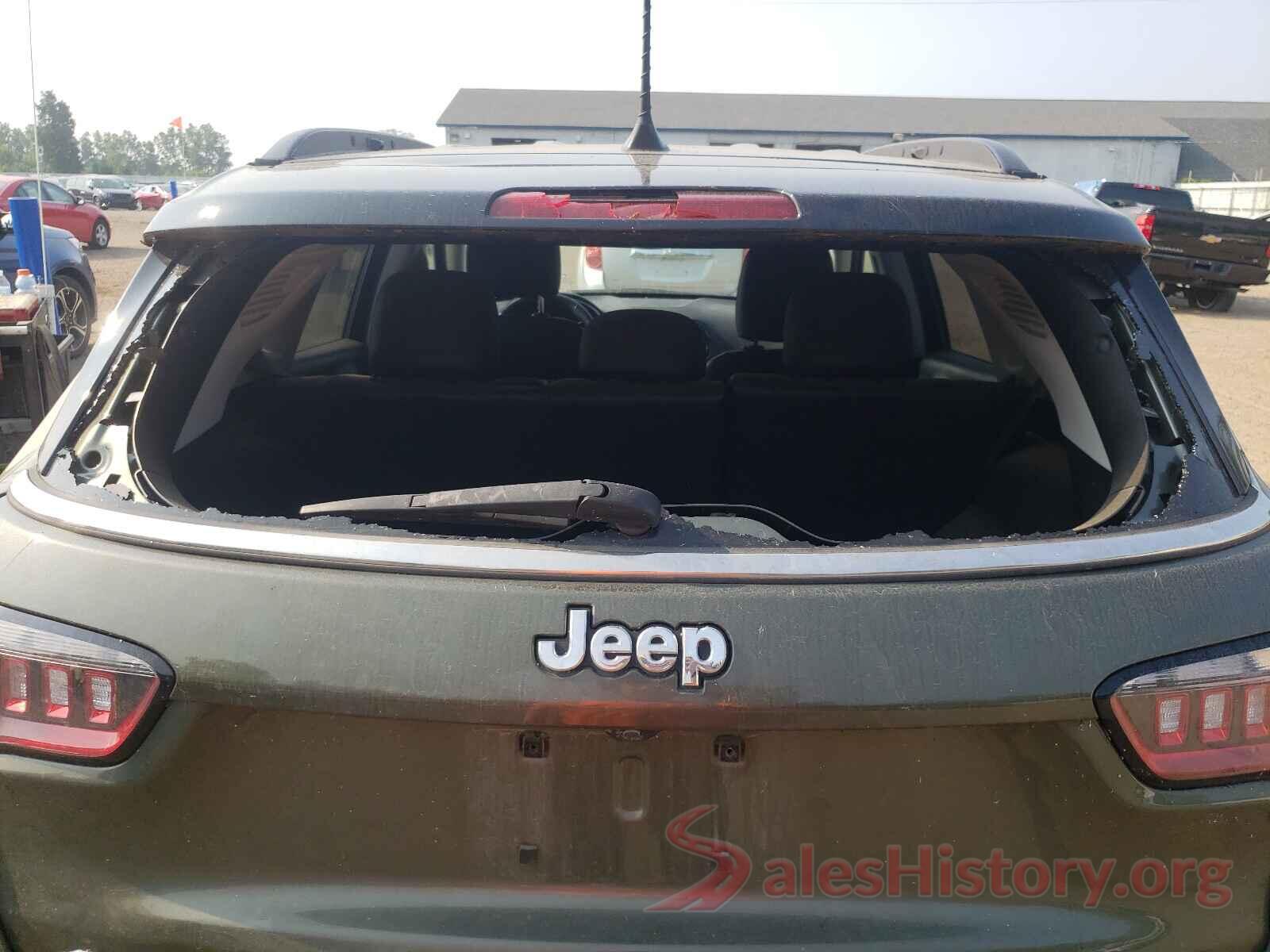 3C4NJDCB6KT842998 2019 JEEP COMPASS