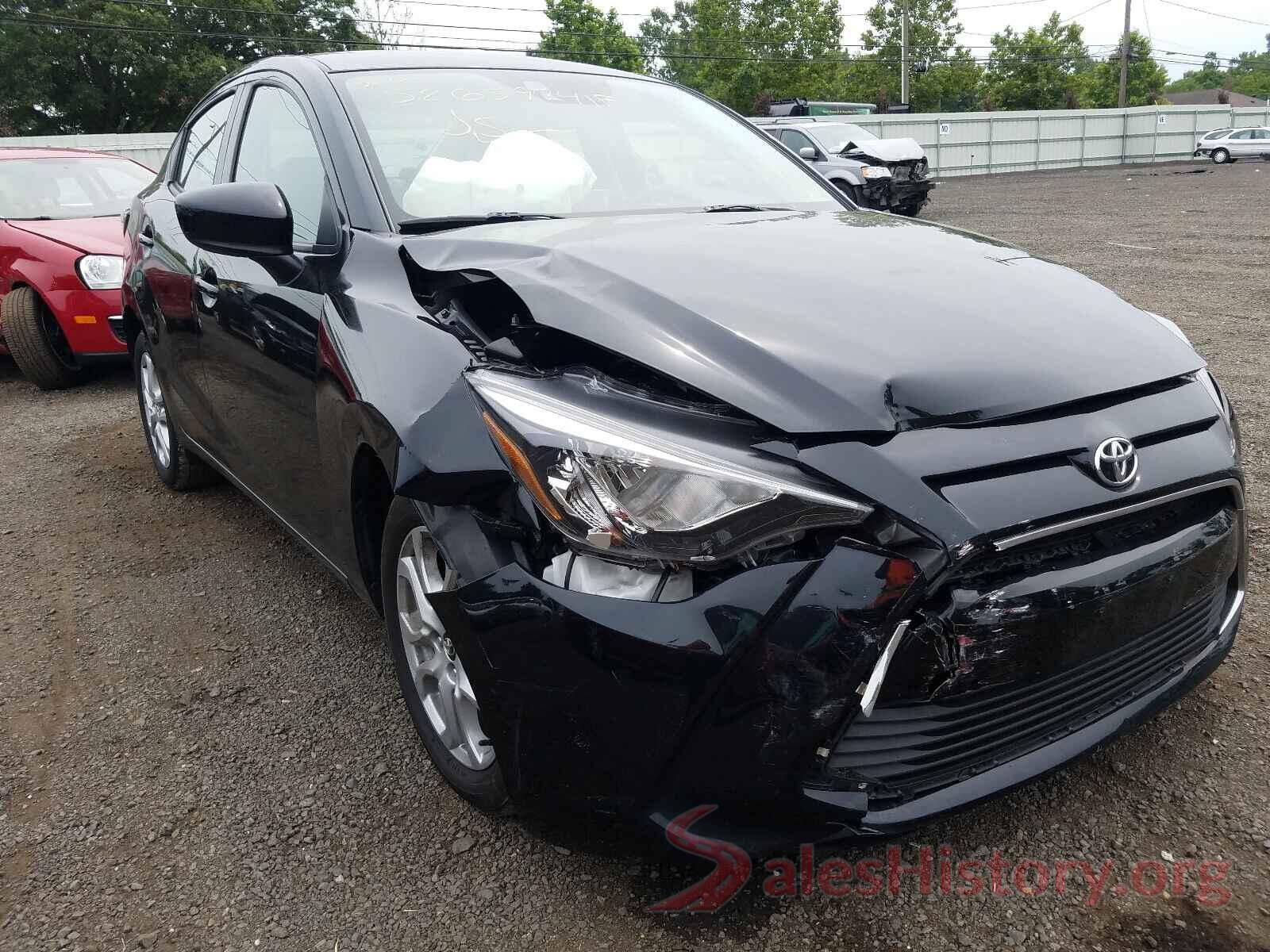 3MYDLBYV1HY155504 2017 TOYOTA YARIS