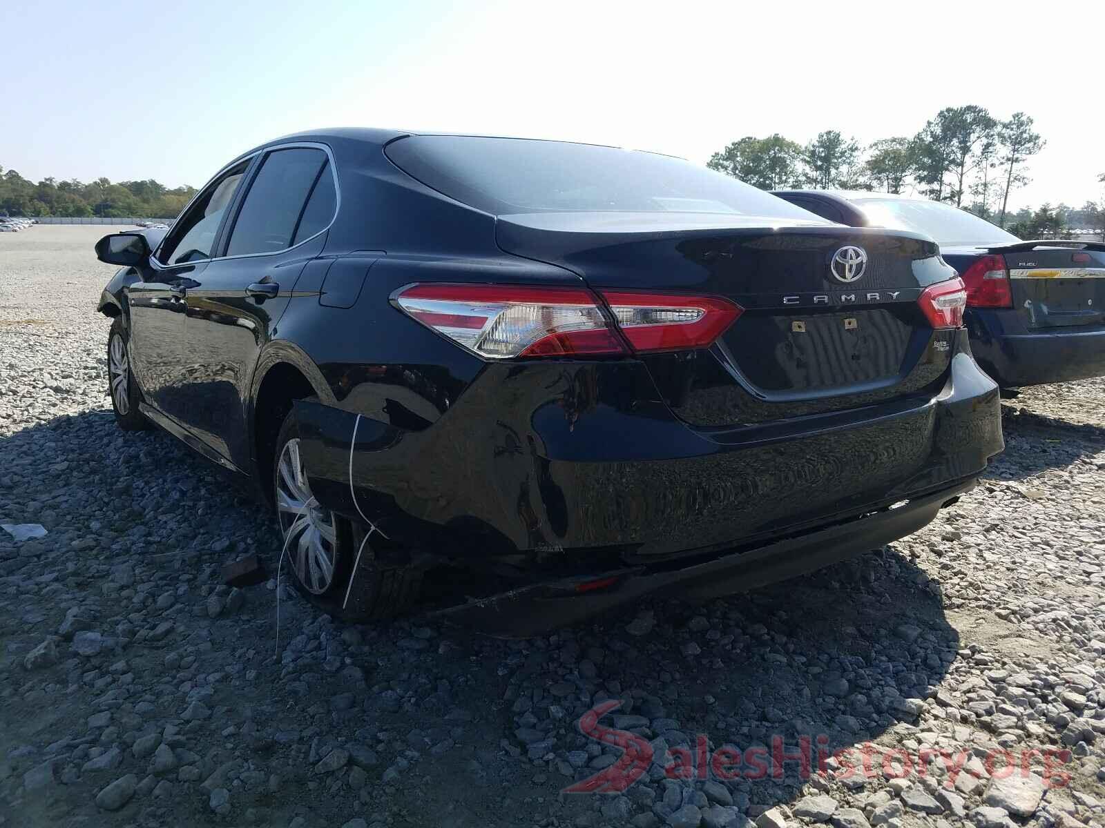 4T1B11HK8JU645471 2018 TOYOTA CAMRY