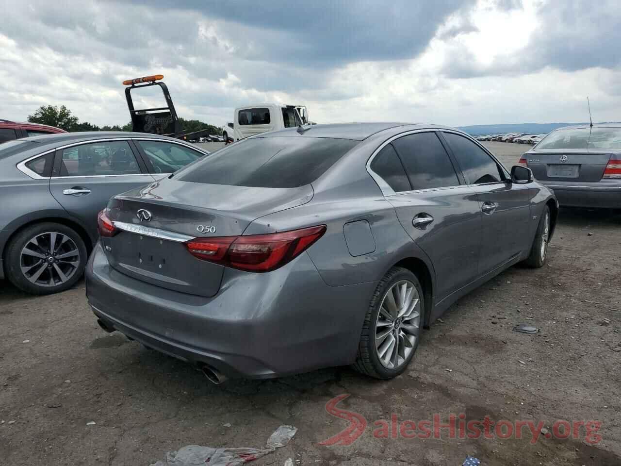 JN1EV7AR6JM445126 2018 INFINITI Q50