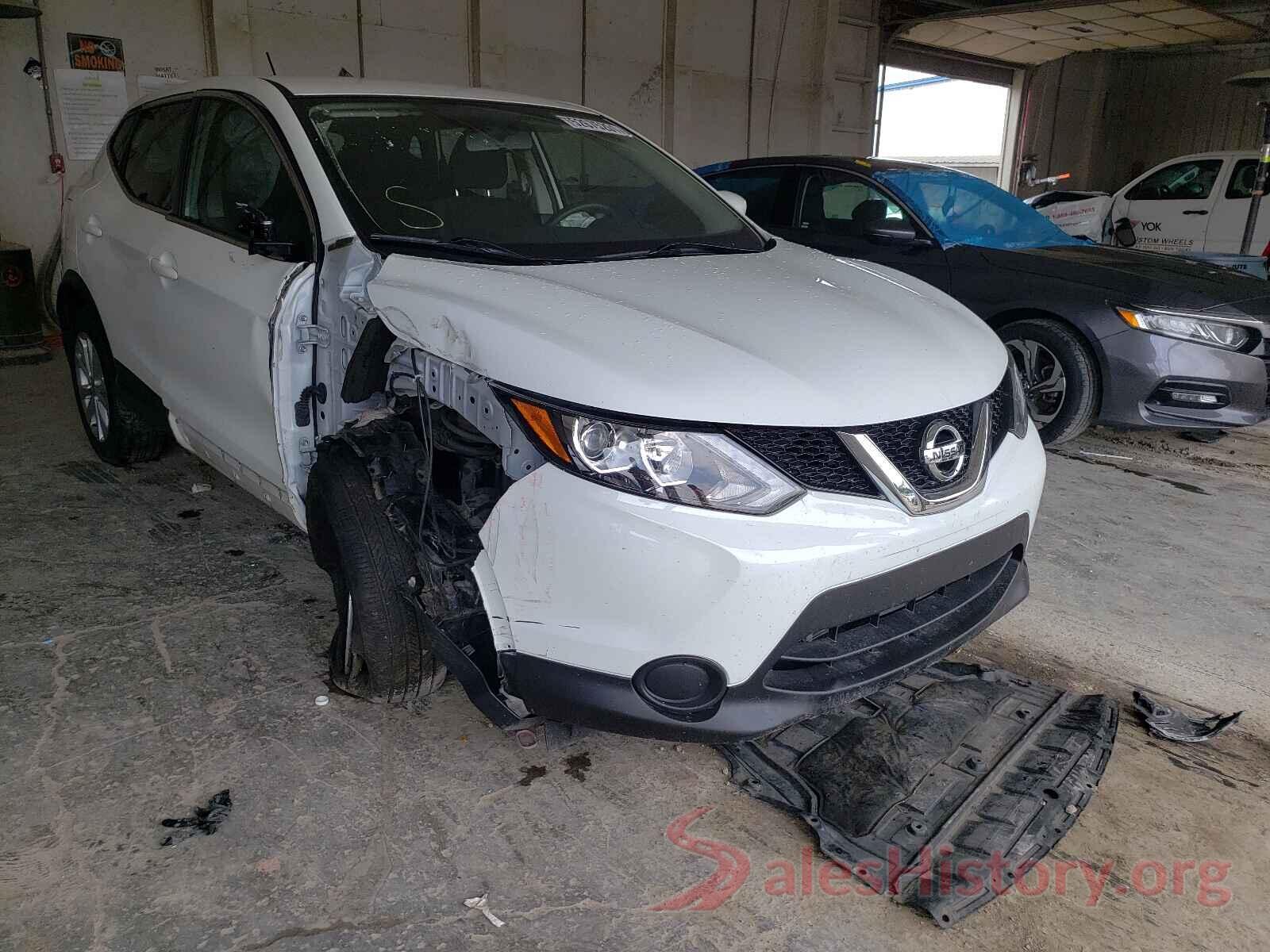 JN1BJ1CP9JW104282 2018 NISSAN ROGUE