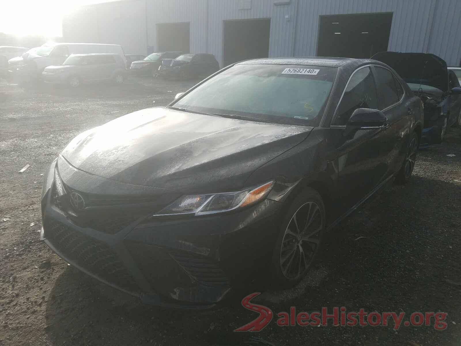 JTNB11HK3J3048573 2018 TOYOTA CAMRY