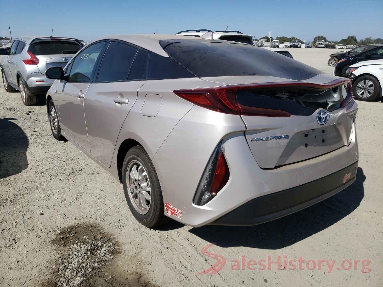 JTDKARFP8J3091520 2018 TOYOTA PRIUS