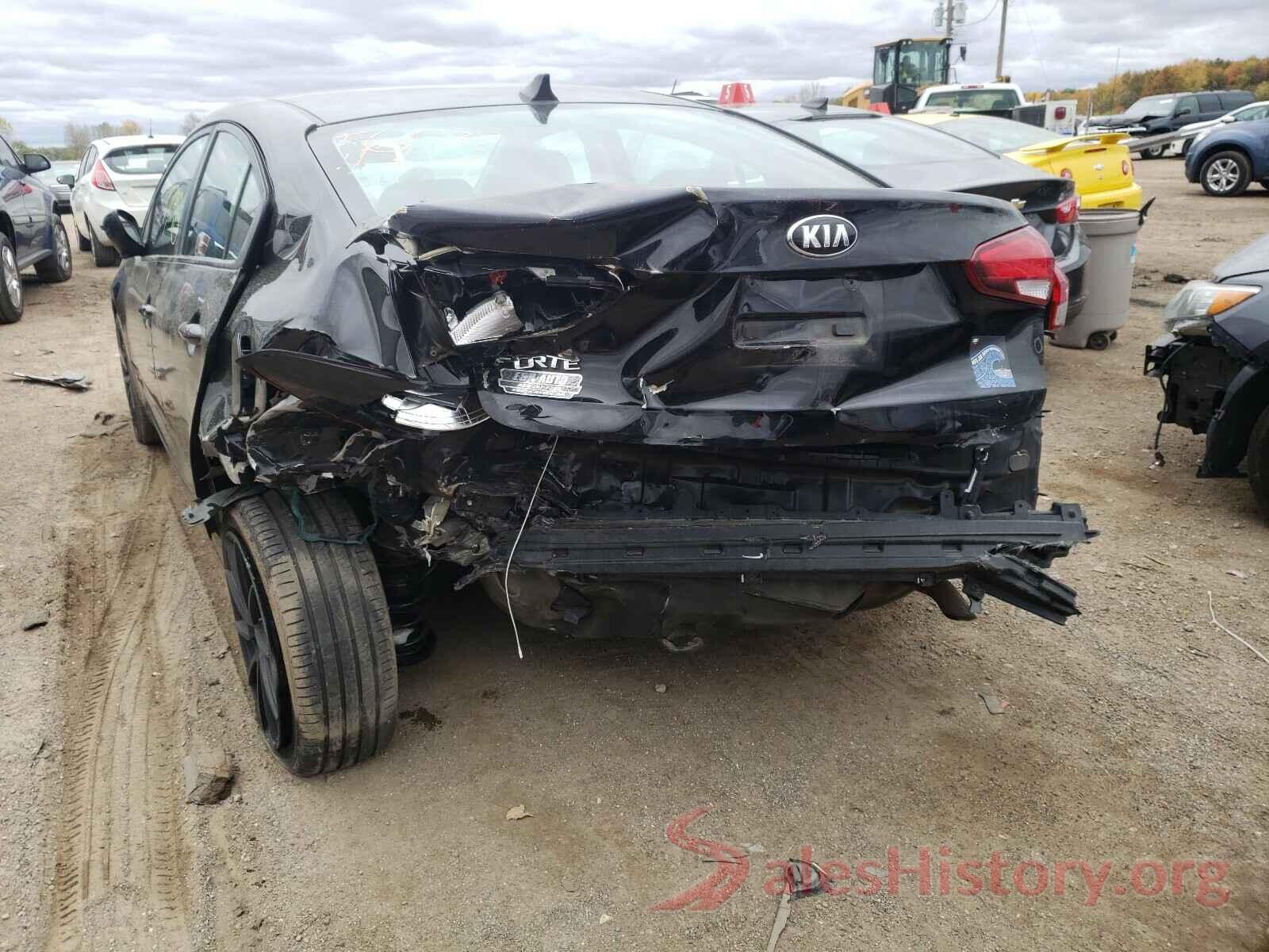 3KPFK4A74HE136738 2017 KIA FORTE