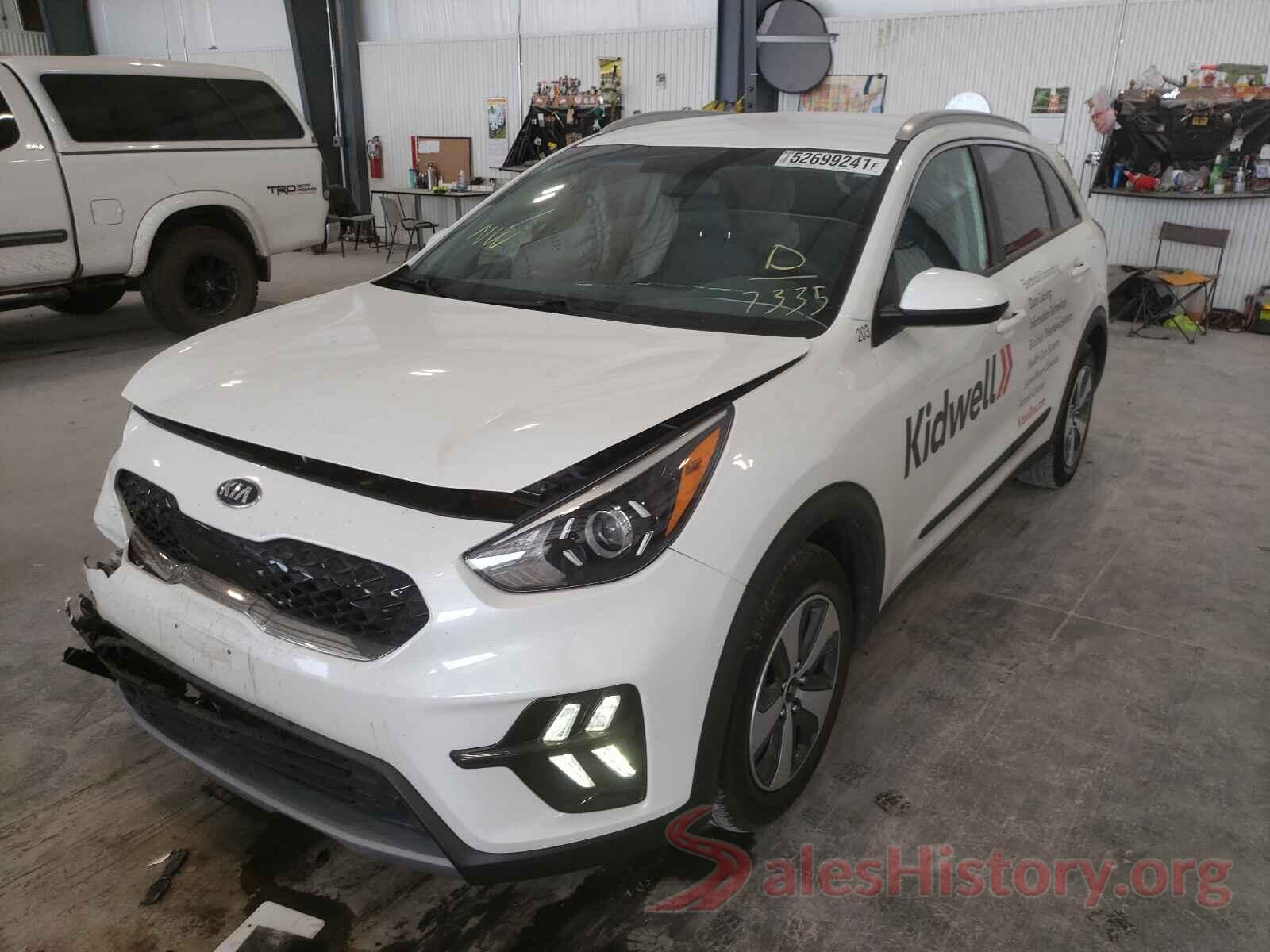 KNDCB3LC8L5427335 2020 KIA NIRO