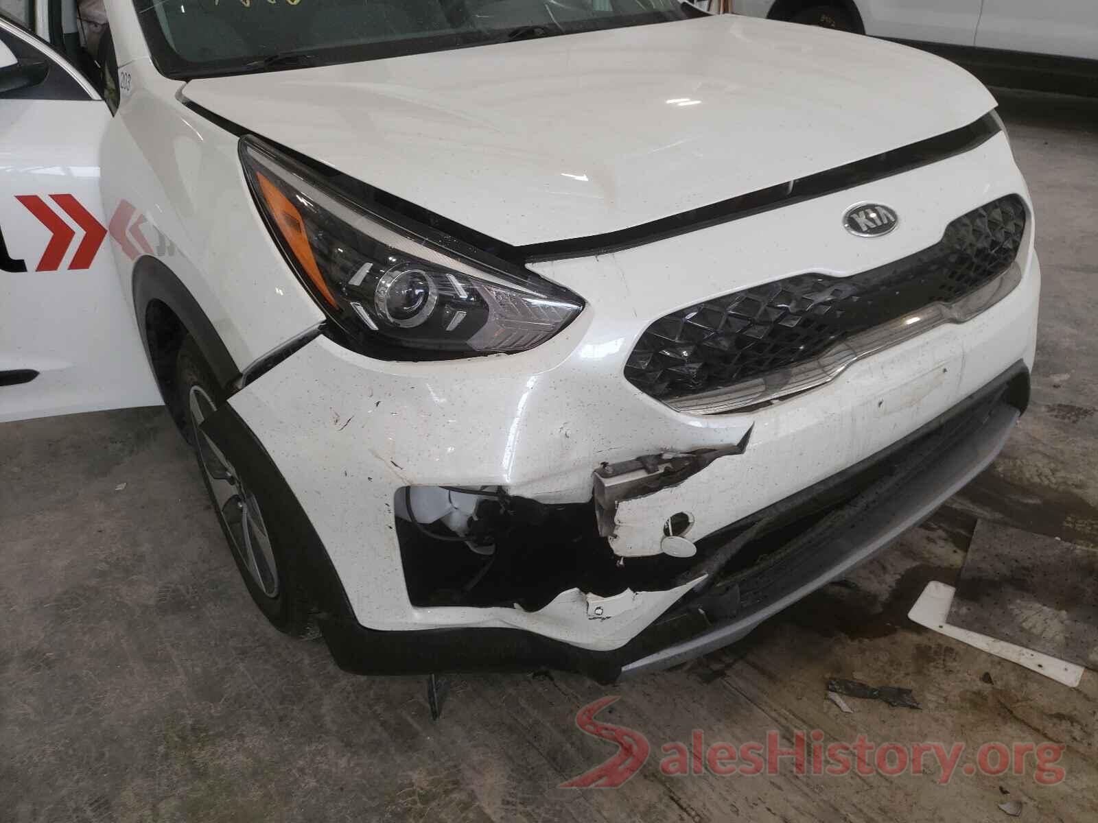 KNDCB3LC8L5427335 2020 KIA NIRO