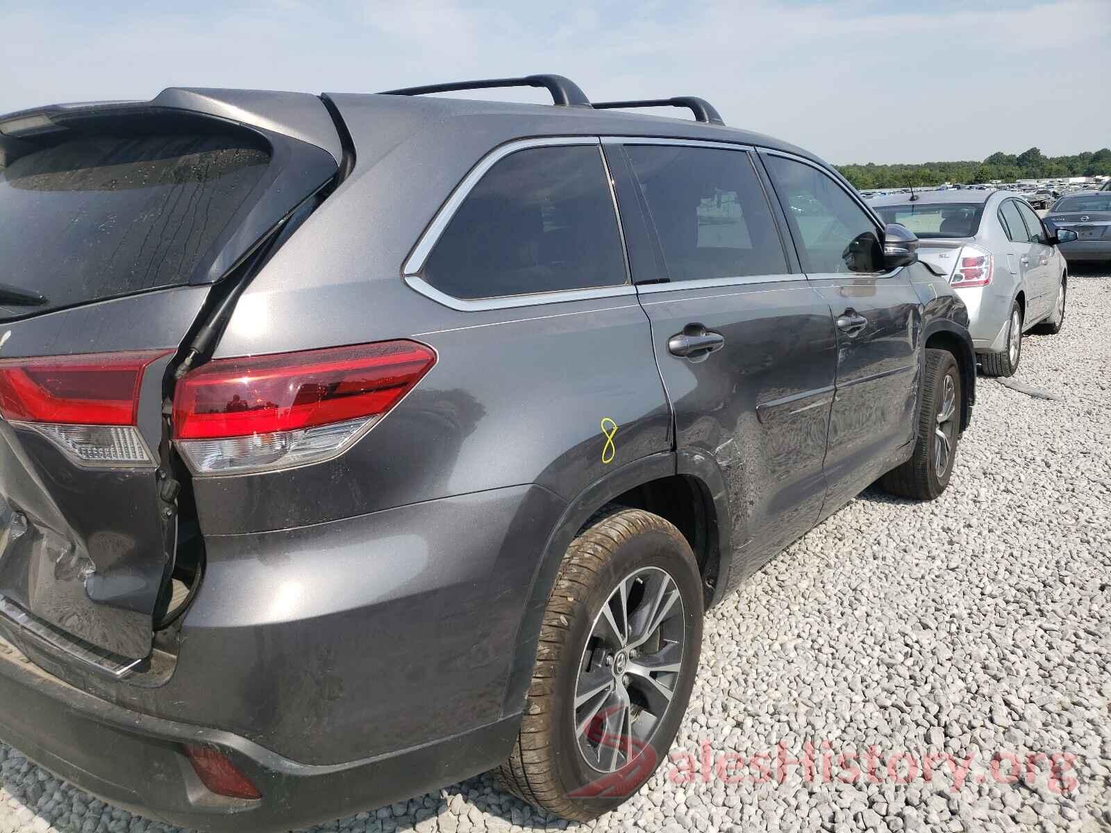 5TDZARFH2JS036826 2018 TOYOTA HIGHLANDER