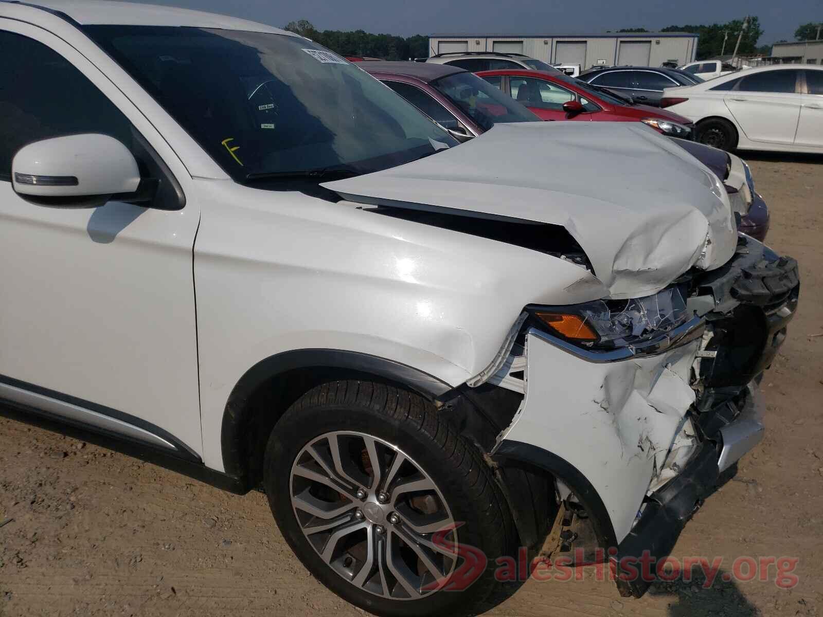 JA4AD3A39JZ037588 2018 MITSUBISHI OUTLANDER