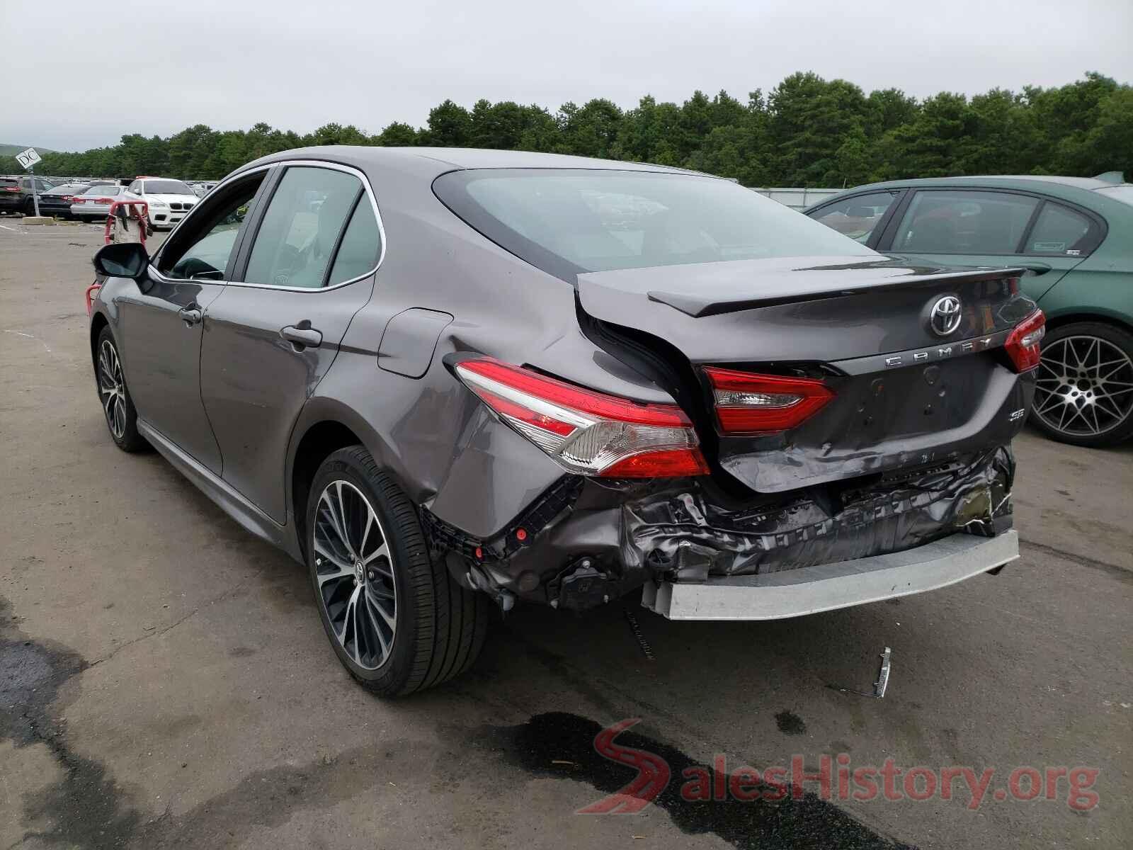 4T1B11HK2JU058571 2018 TOYOTA CAMRY