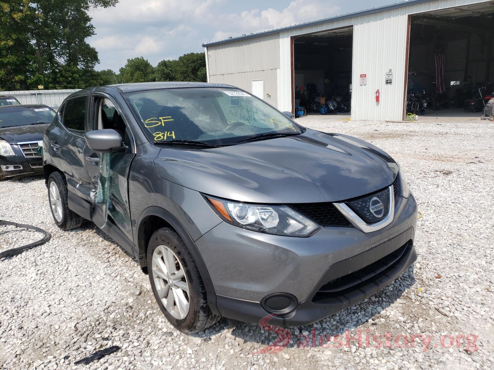 JN1BJ1CP7JW164982 2018 NISSAN ROGUE