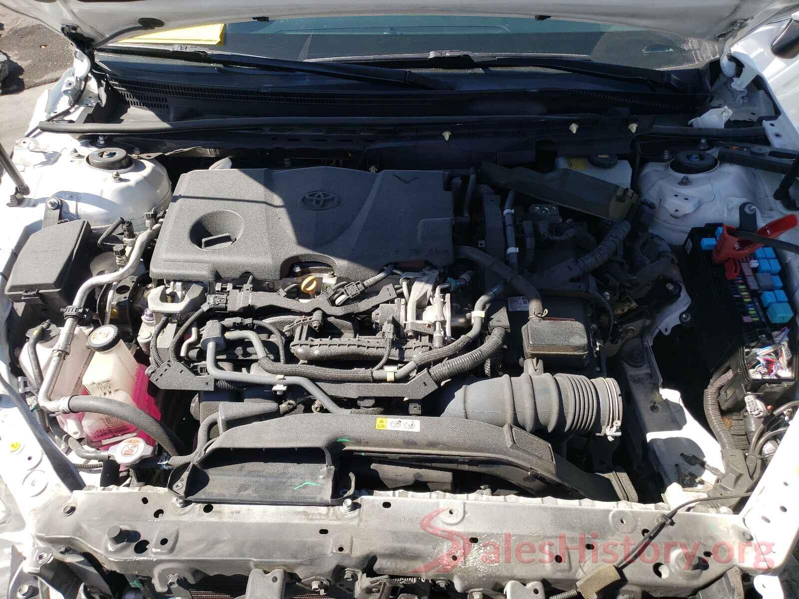 4T1B21HK2JU501931 2018 TOYOTA CAMRY