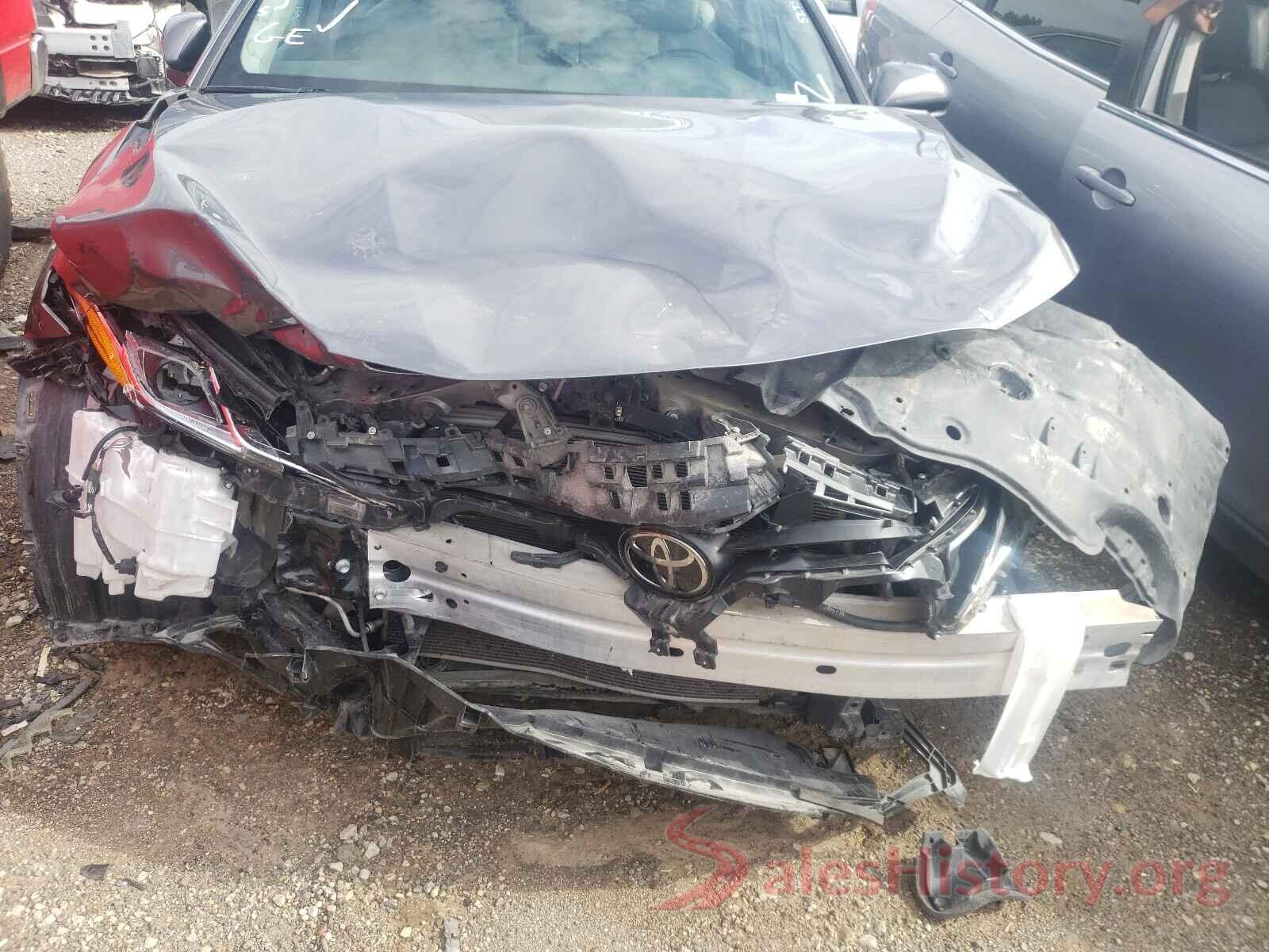 4T1B11HK7JU008863 2018 TOYOTA CAMRY