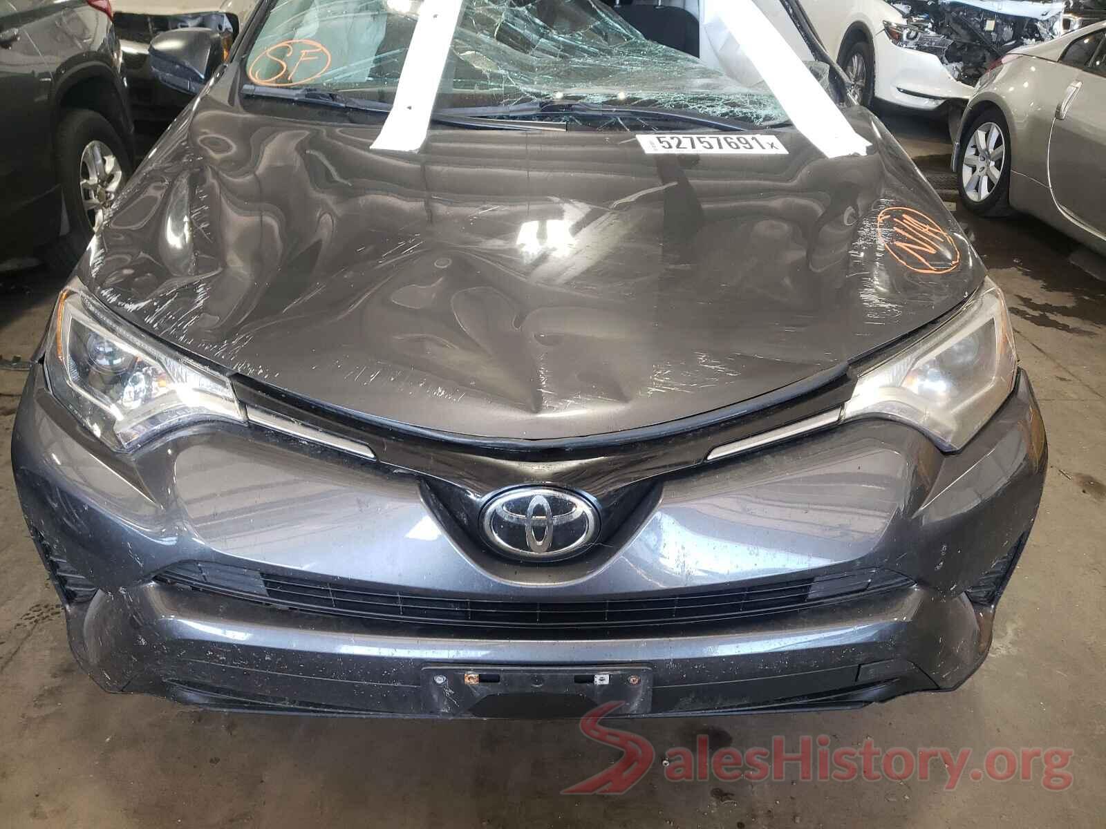 2T3BFREV2HW660807 2017 TOYOTA RAV4