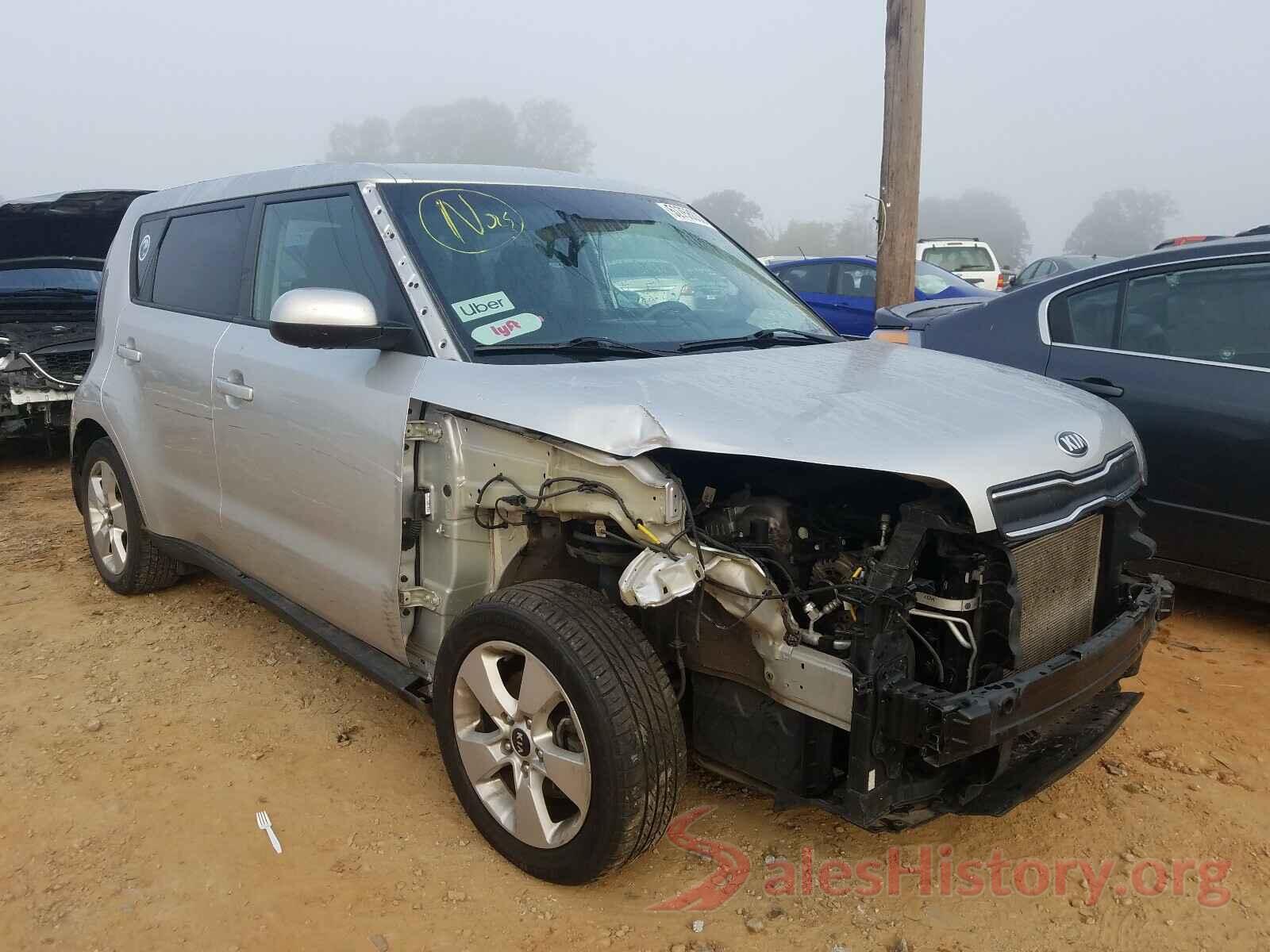 KNDJN2A26J7596774 2018 KIA SOUL