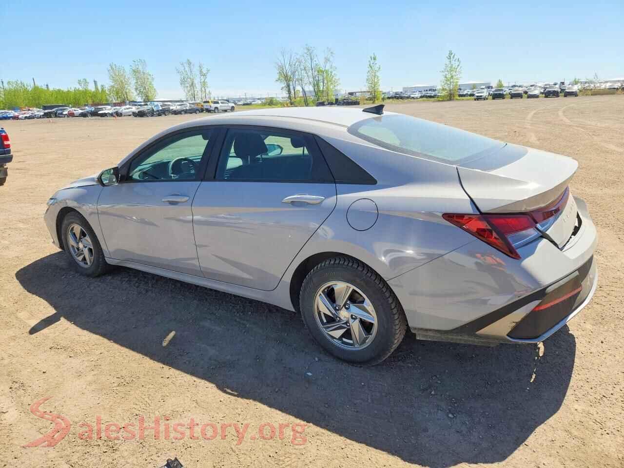 2025 HYUNDAI ELANTRA VIN KMHLM4DG6SU096885, front view