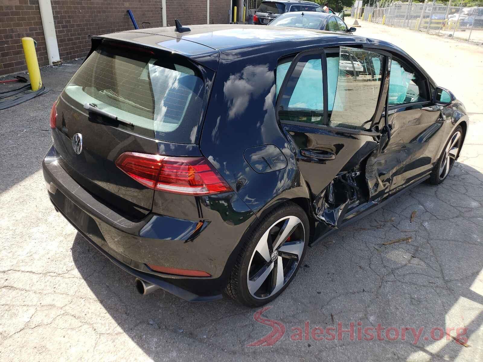 3VW447AU1JM283245 2018 VOLKSWAGEN GTI