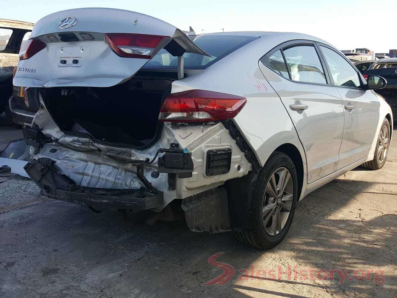 5NPD84LF7JH258702 2018 HYUNDAI ELANTRA