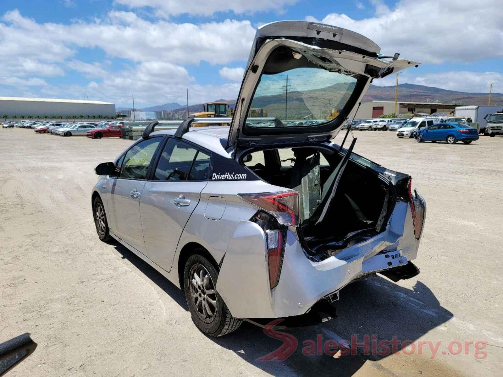 JTDKBRFUXJ3589513 2018 TOYOTA PRIUS