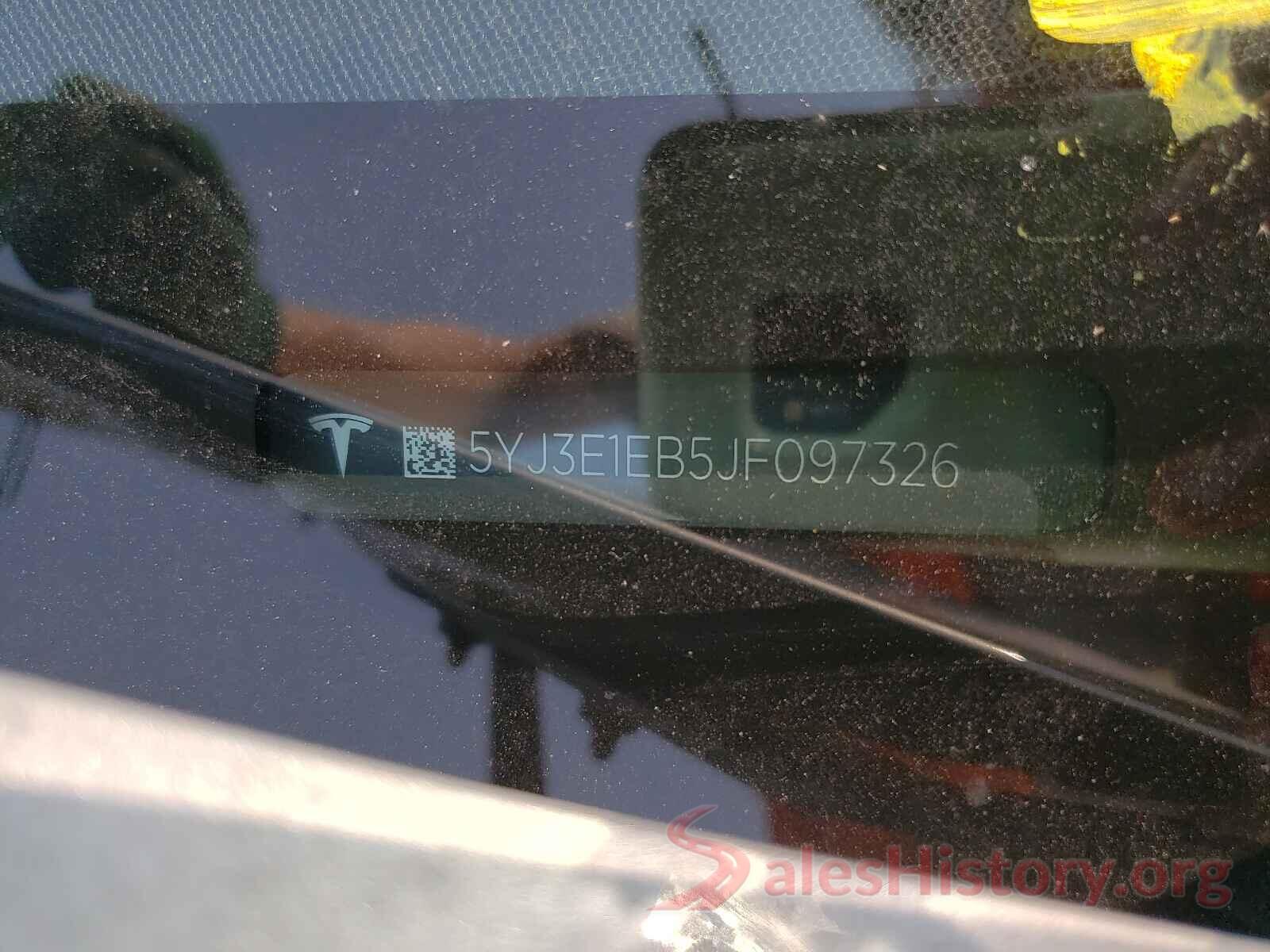 5YJ3E1EB5JF097326 2018 TESLA MODEL 3