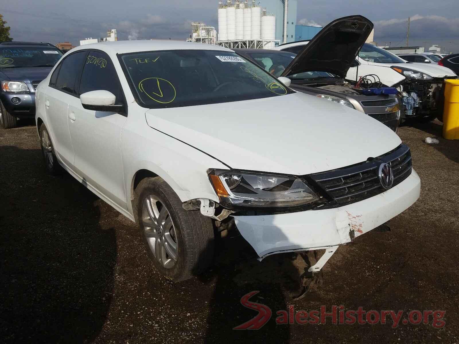 3VW2B7AJ2JM258082 2018 VOLKSWAGEN JETTA