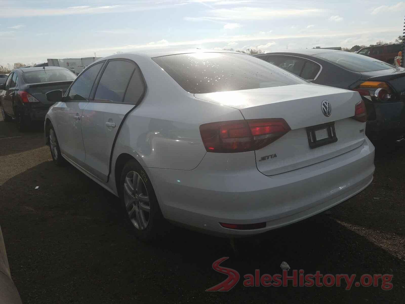 3VW2B7AJ2JM258082 2018 VOLKSWAGEN JETTA