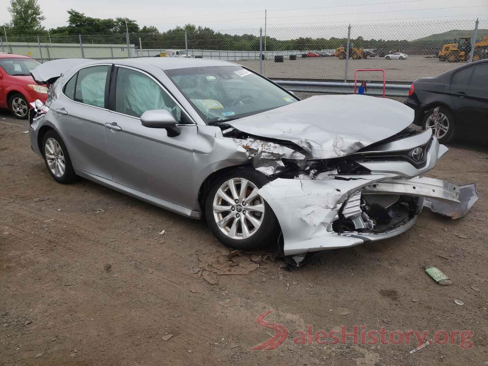 4T1B11HK2JU536617 2018 TOYOTA CAMRY