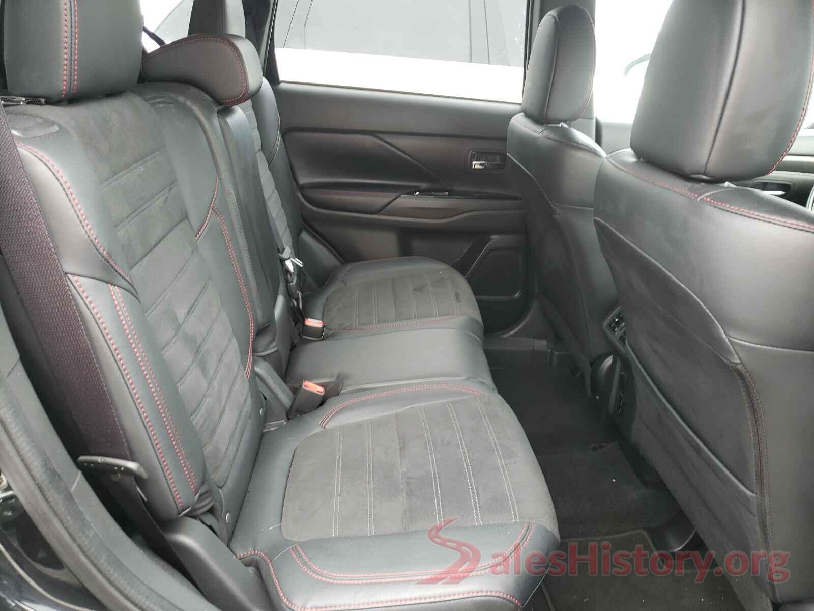 JA4AD3A35LZ004834 2020 MITSUBISHI OUTLANDER