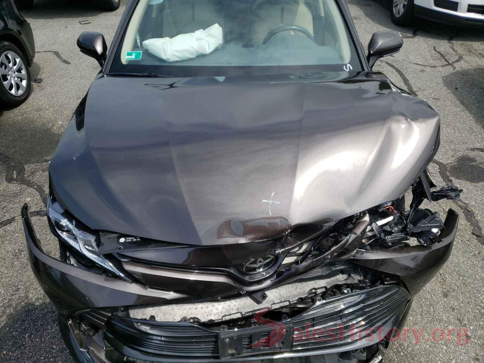 JTNB11HK2J3040027 2018 TOYOTA CAMRY