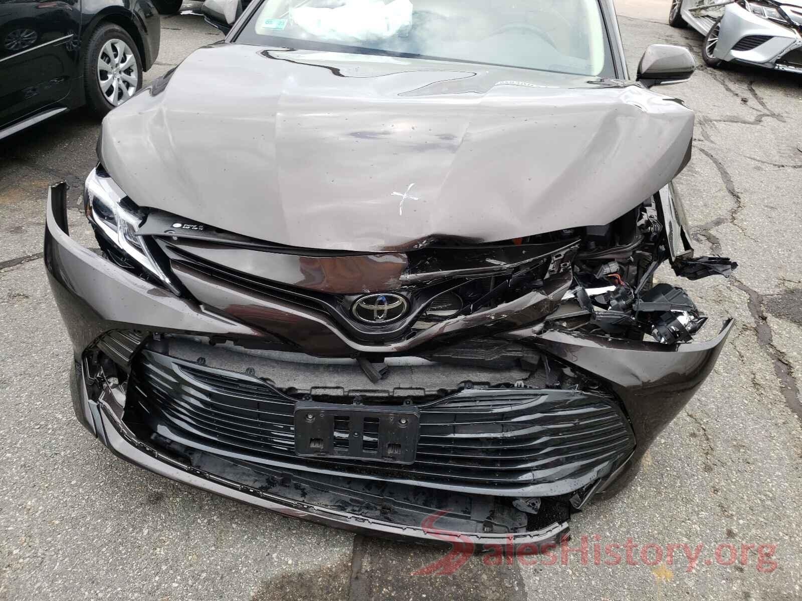 JTNB11HK2J3040027 2018 TOYOTA CAMRY