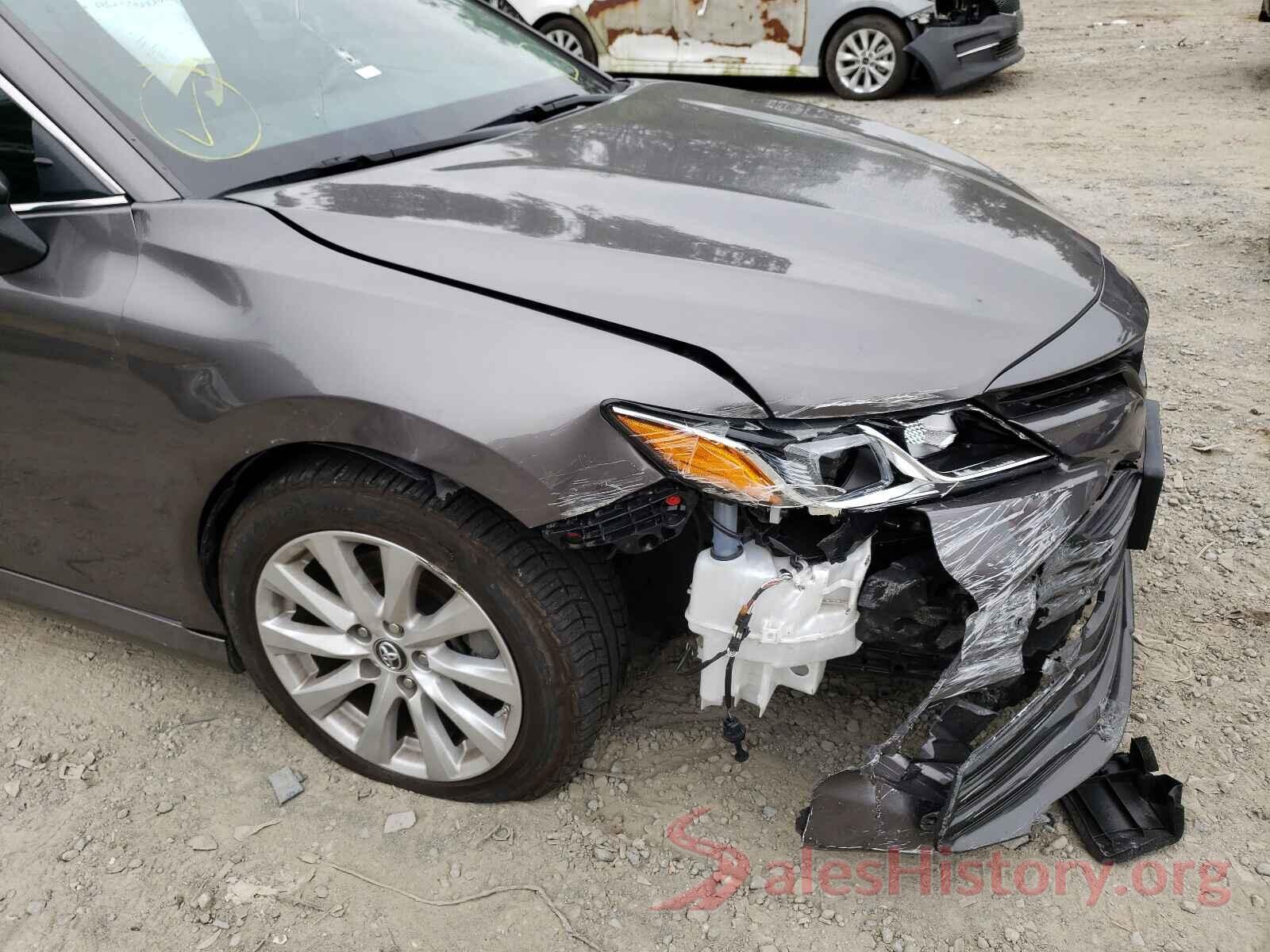 4T1B11HK0JU629197 2018 TOYOTA CAMRY