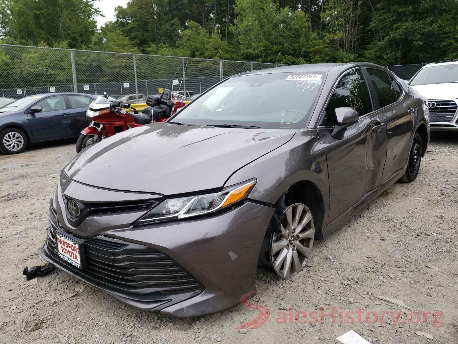 4T1B11HK0JU629197 2018 TOYOTA CAMRY