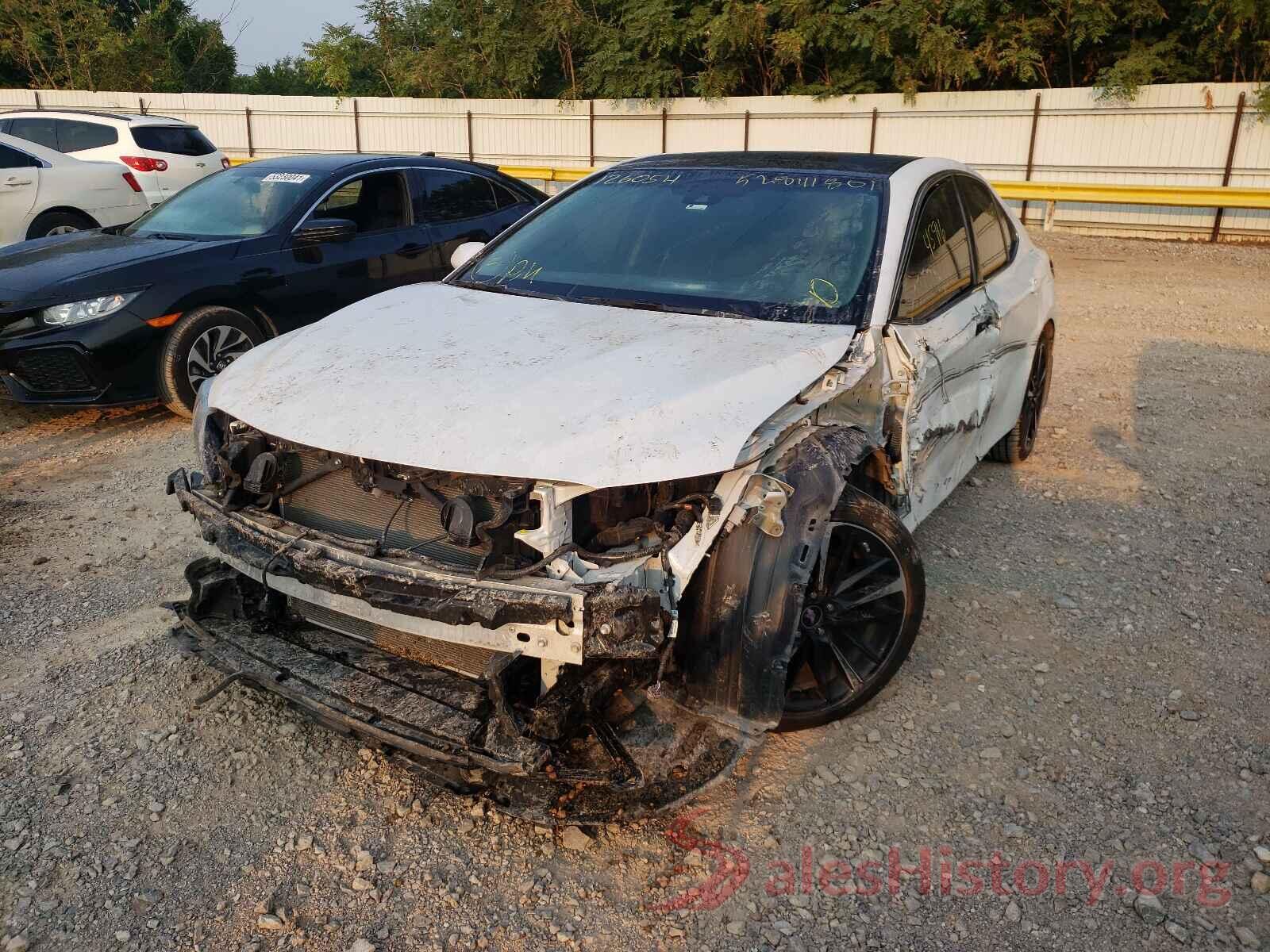 4T1B61HK3JU126054 2018 TOYOTA CAMRY