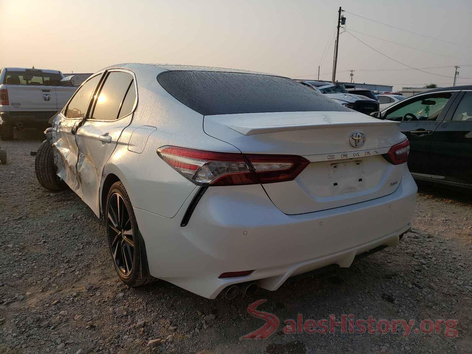 4T1B61HK3JU126054 2018 TOYOTA CAMRY