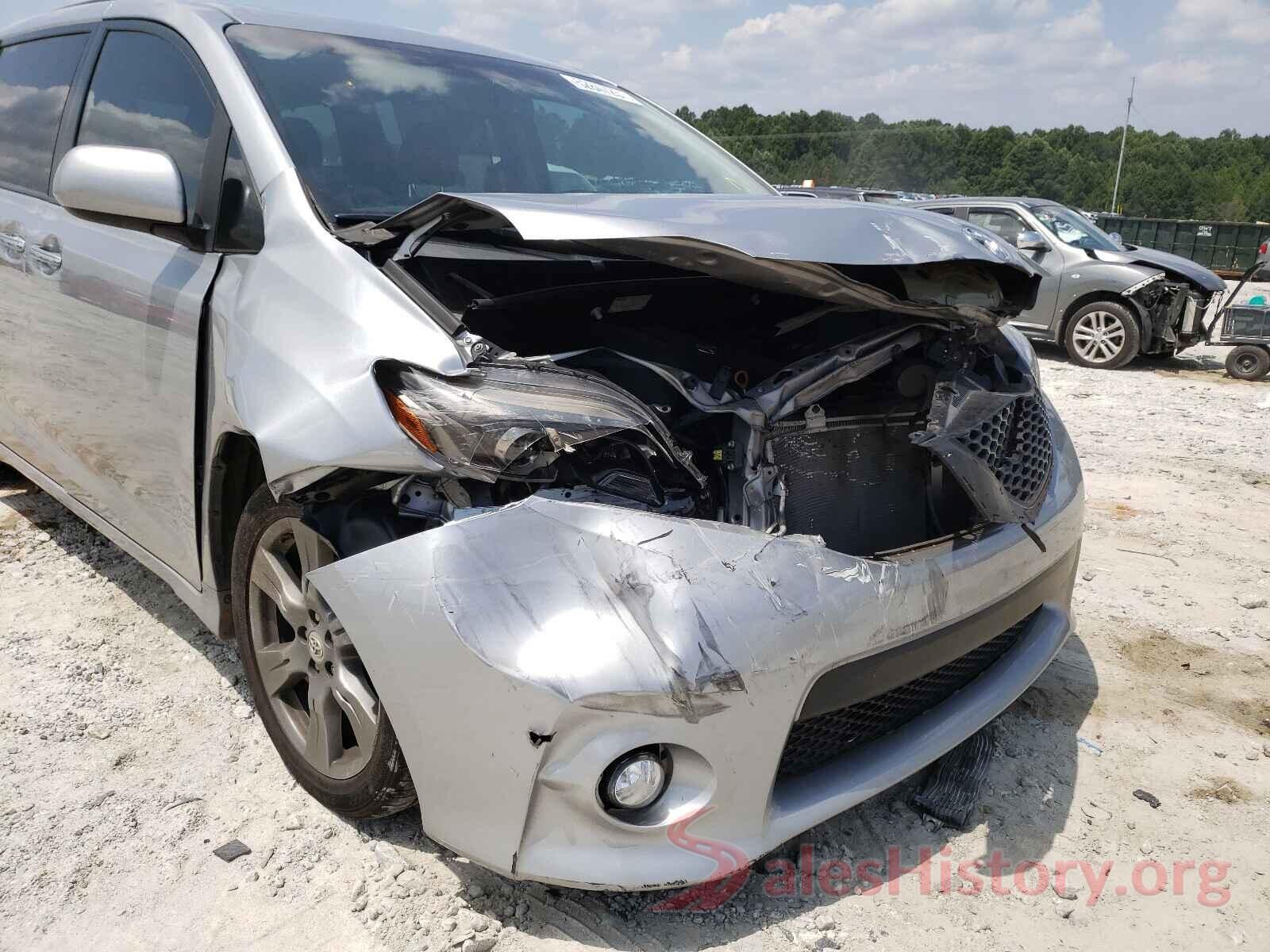 5TDXZ3DC8HS894770 2017 TOYOTA SIENNA