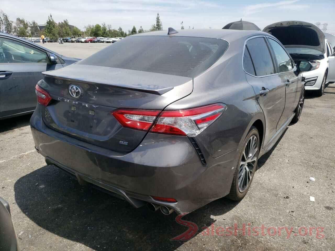 4T1G11AK2LU960043 2020 TOYOTA CAMRY